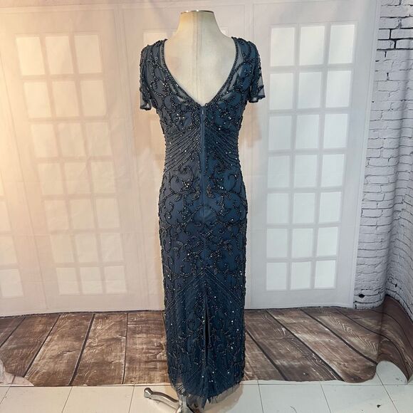 Pisarro Nights Sapphire Beaded Mesh V-Neck Short Sleeve Formal Gown Size 4 - Picture 9 of 14